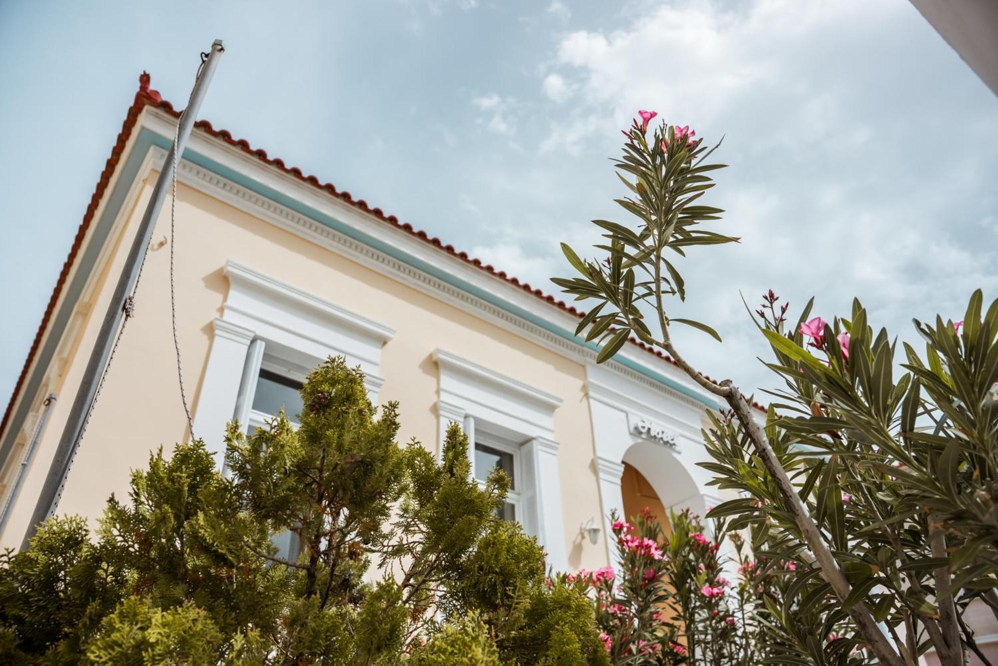 Archontiko Eleni Hotel Ándros Zewnętrze zdjęcie